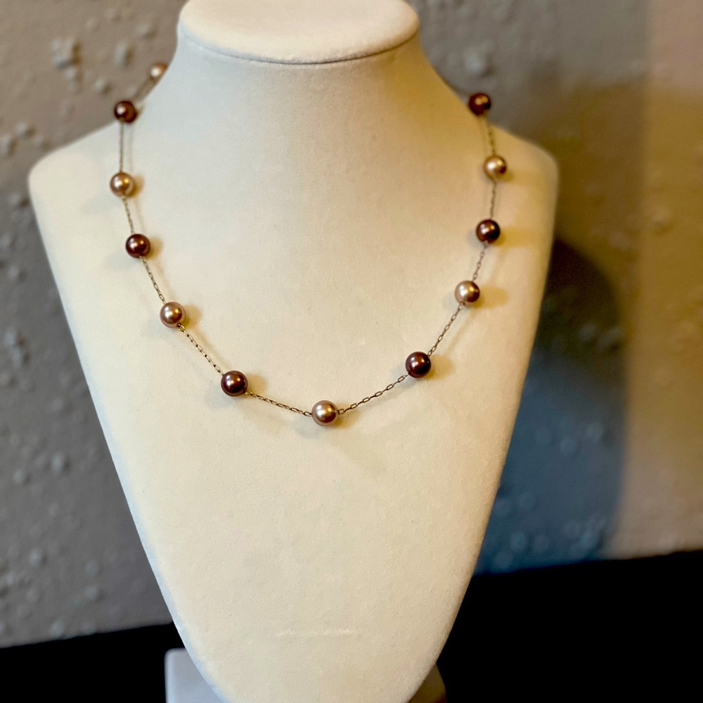 Vintage RMN mauve, taupe or brown toned and gold faux pearl necklace